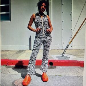 New - Nooworks Sleeveless - Twill (Stretch) Angelina Suit- Zig-Zag  / Medium -